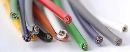  البلاستيك والمطاط